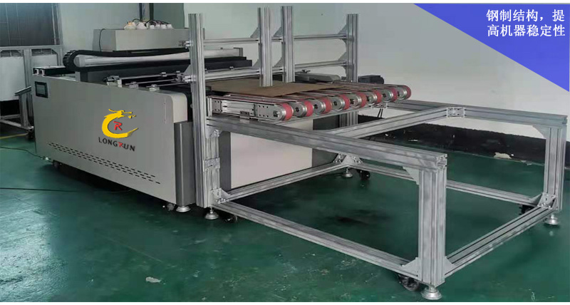 紙箱流水線無版印刷機采用全鋼制結構，提高機器穩定性。